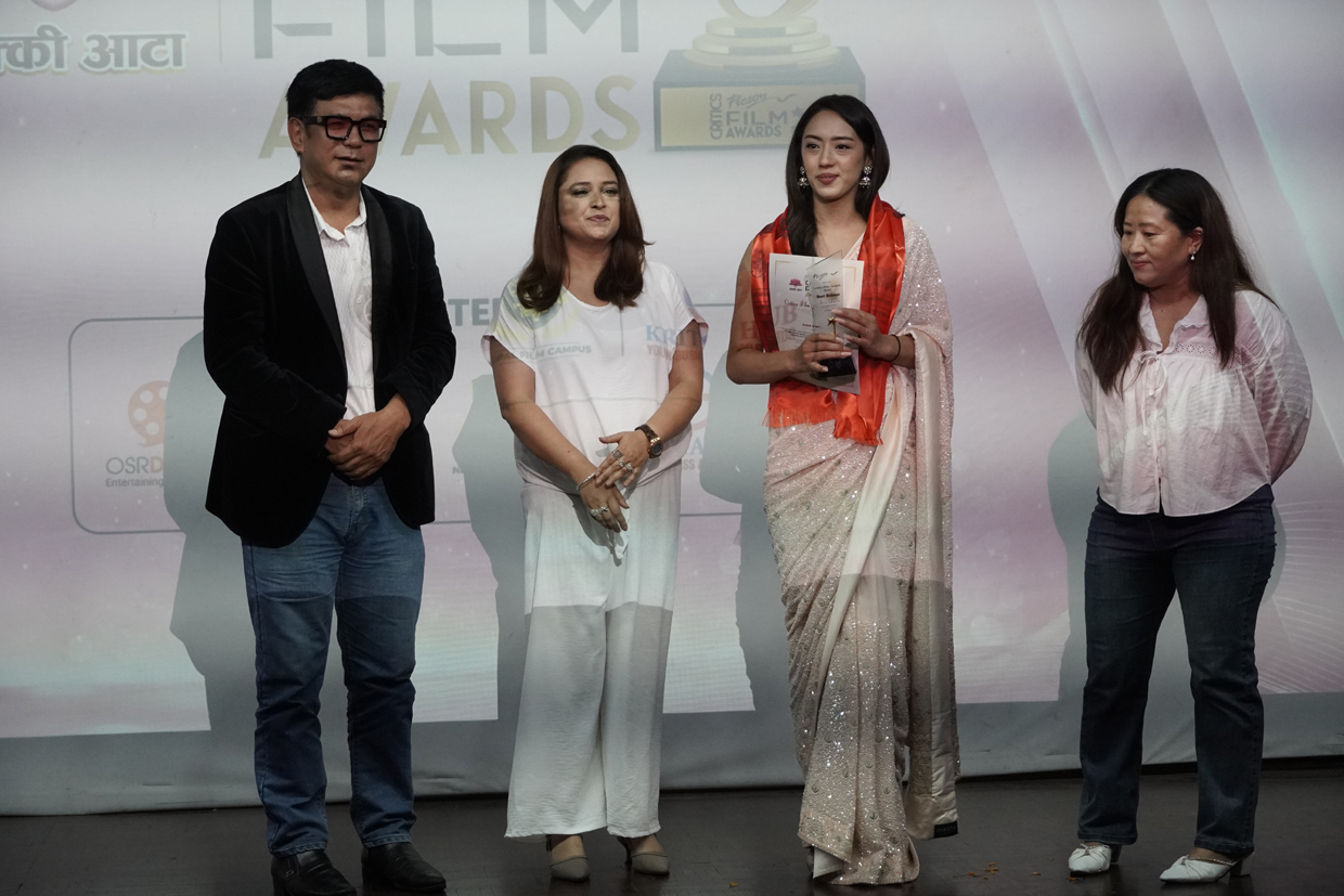 क-कसले जिते क्रिटिक्स फिल्म अवार्ड ?