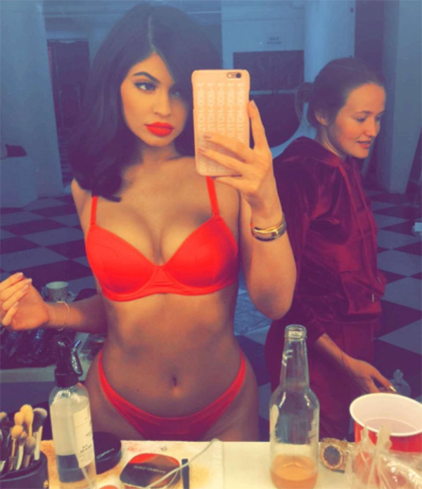 kylie-jenner-gallery-bikini- The Cinema Times