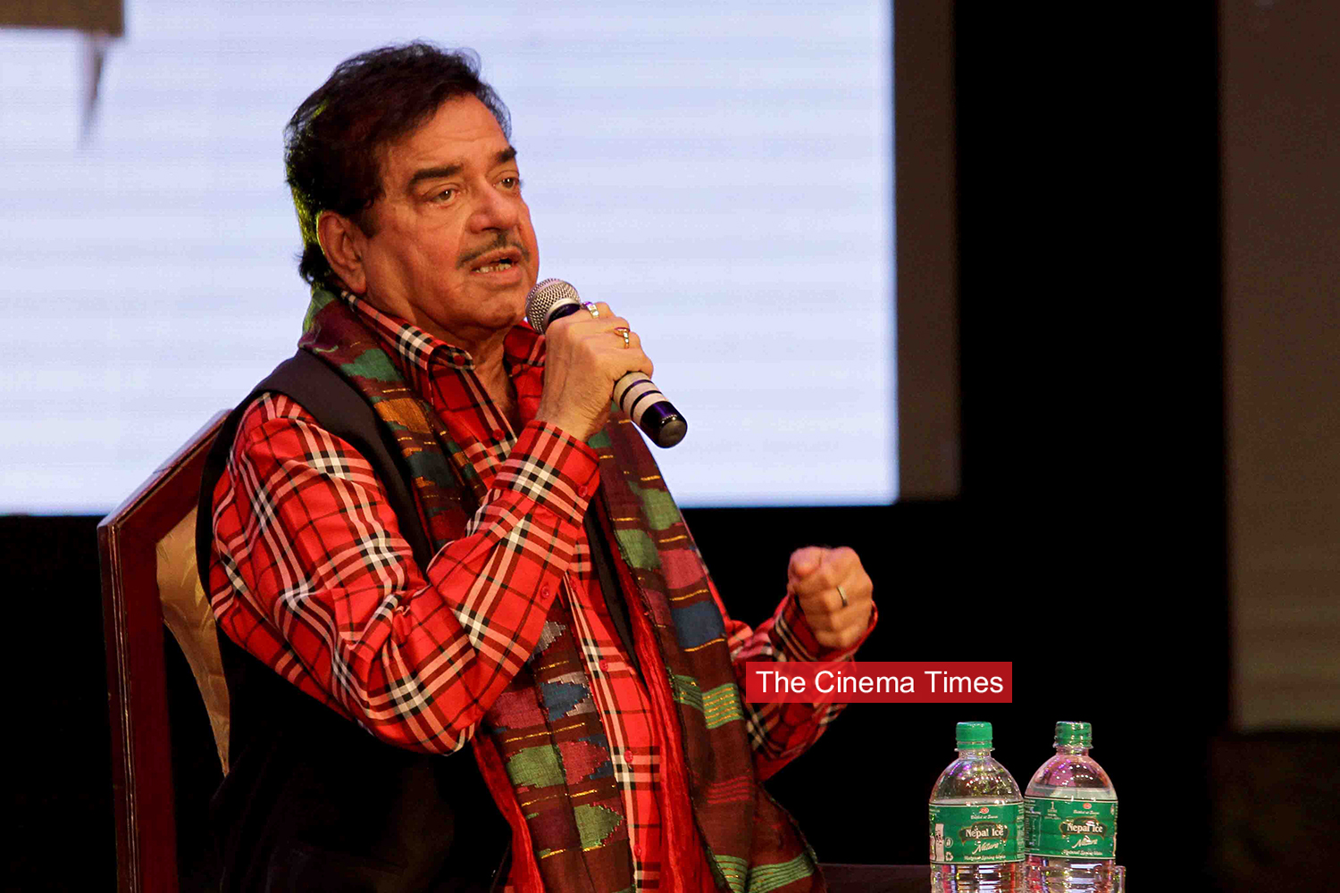 shatrughan-sinha-at-lg-nepali-film-award-the-cinema-times